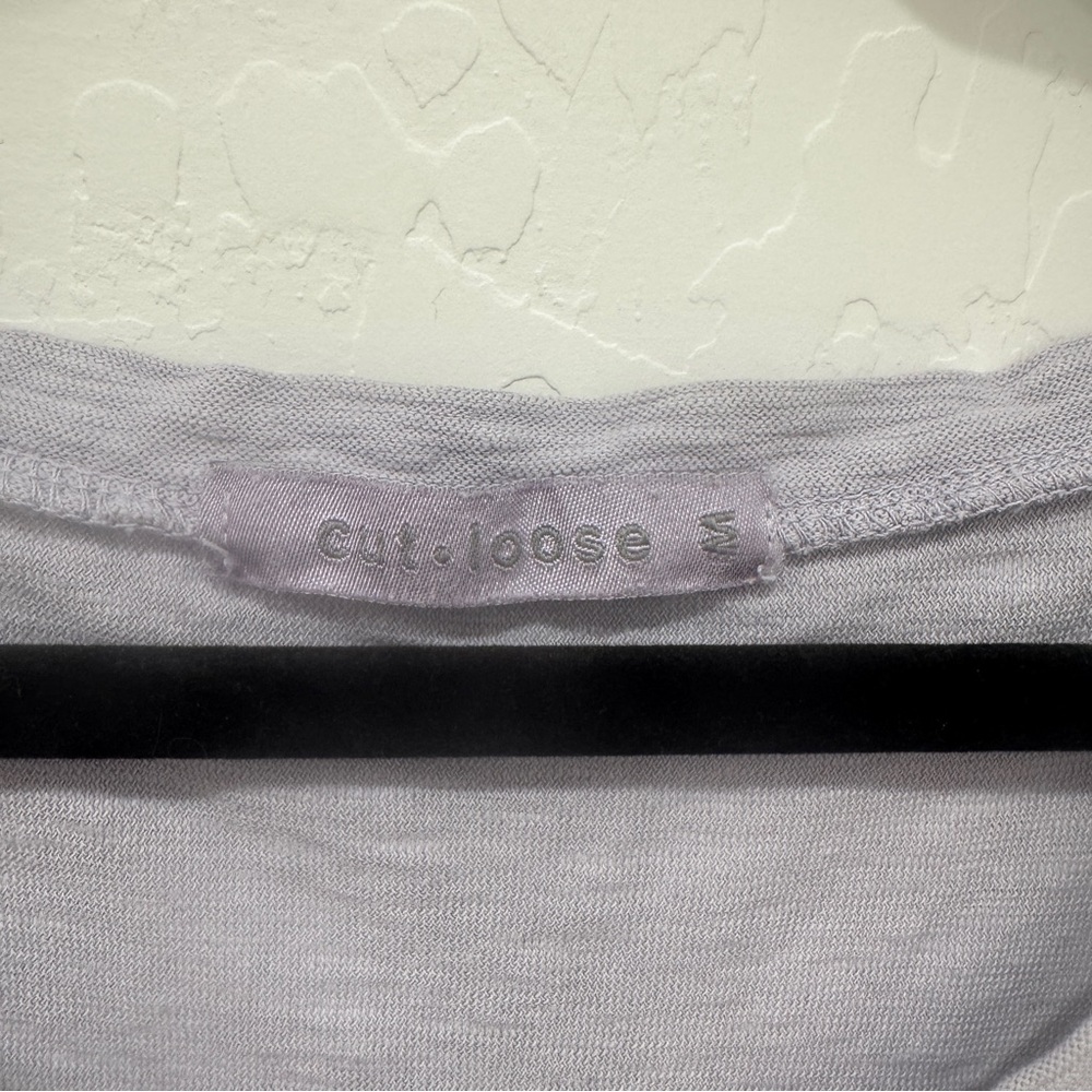 Cut Loose Light Purple Short Sleeve Tee - Picture 4 of 5